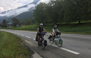 Au niveau du Pont Manqué, le col de Couz est à 1 km